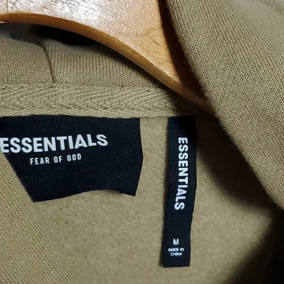 Fear Of God ~ Essential Oversize Tan Hoodie ~ Size Medium NWOT - Picture 5 of 10